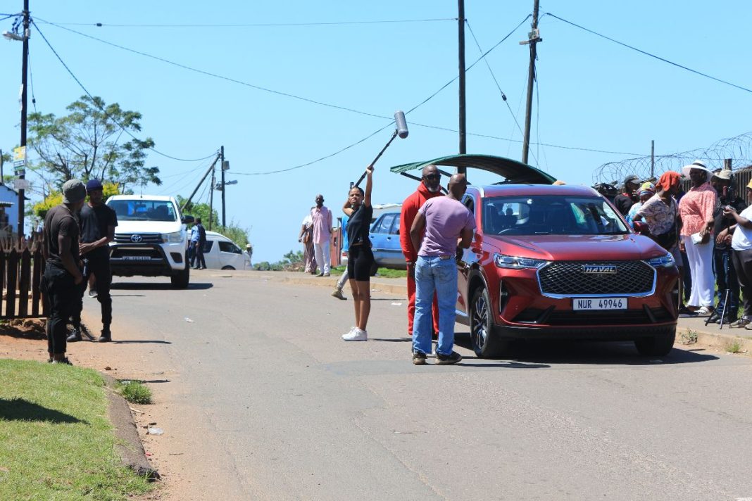 Treasure Hunt Production Team at Work(1)